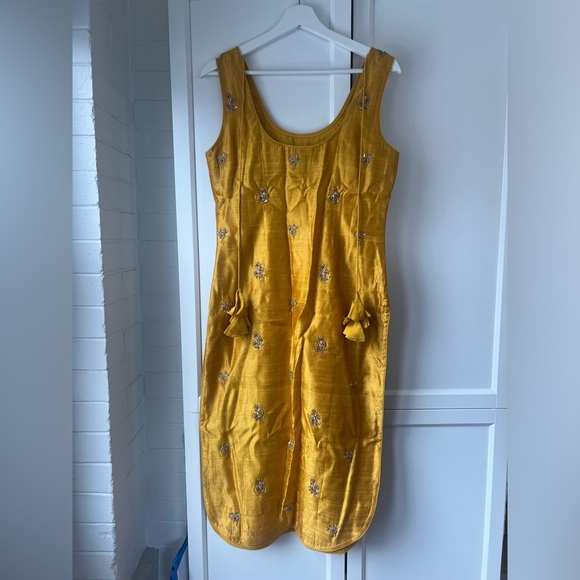 Nikasha sharara set, size M - Picture 3 of 11